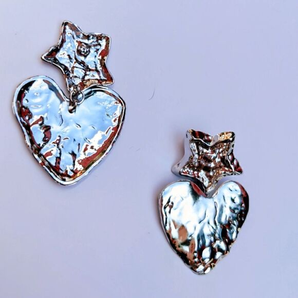Heart dangle earrings A104 - Picture 4 of 5